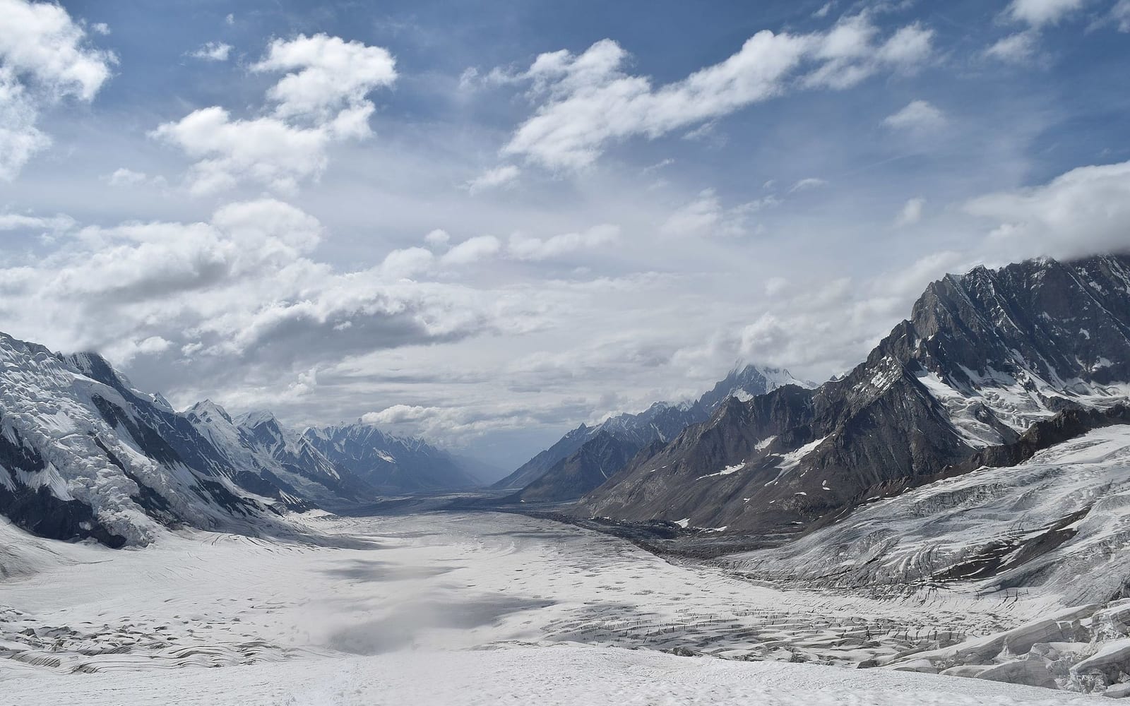 Serena Hunza (Karimabad) — Karimabad, the hotel's setting