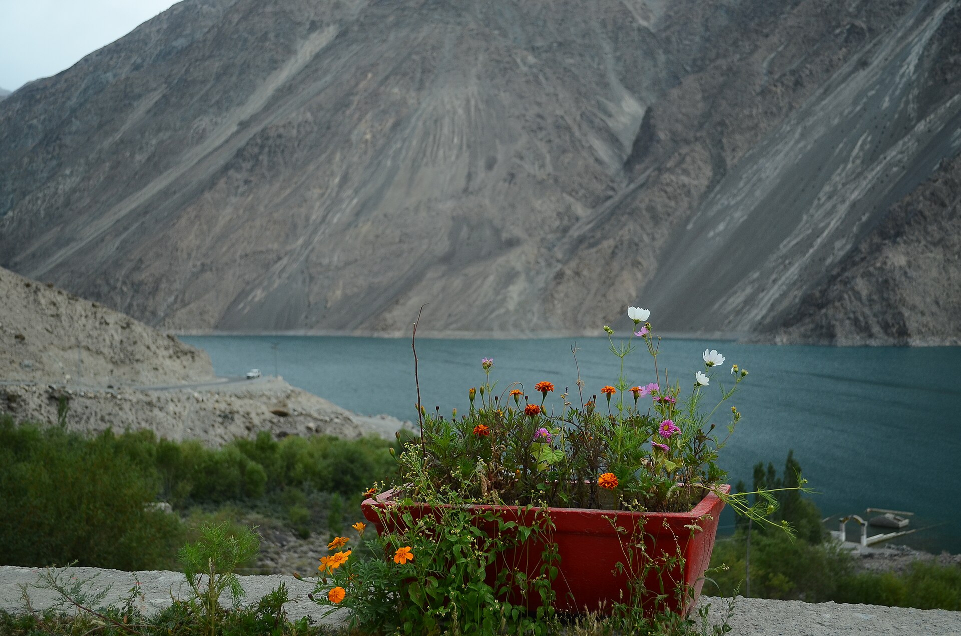 Honeymoon Aurora — the lakes above Skardu